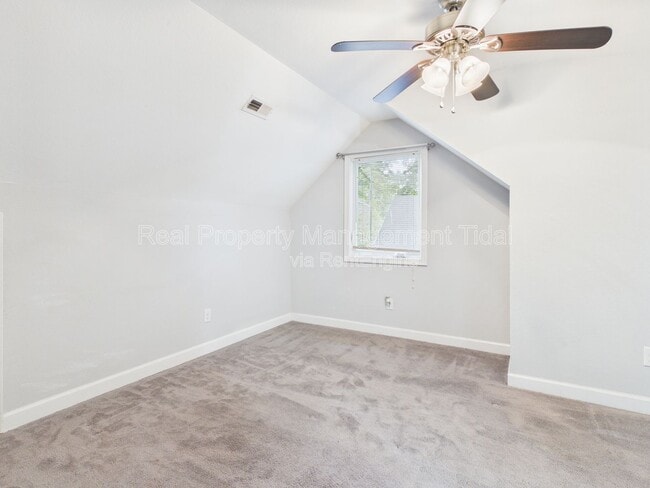 Building Photo - 7803 Nesbitt Dr