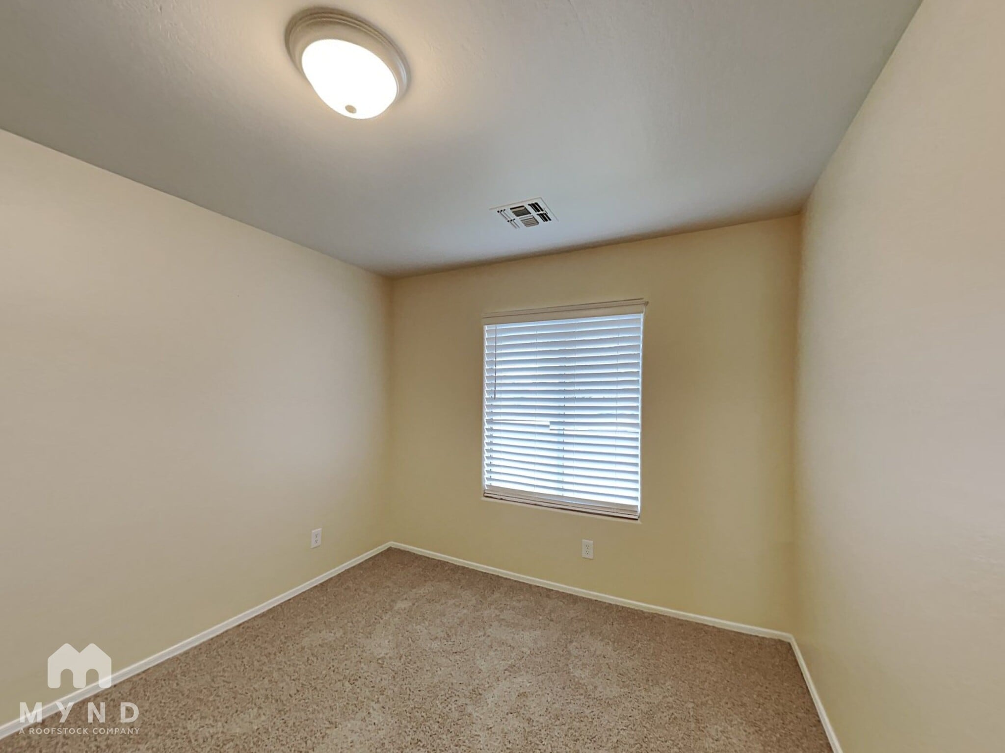 Building Photo - 8520 W Palm Ln