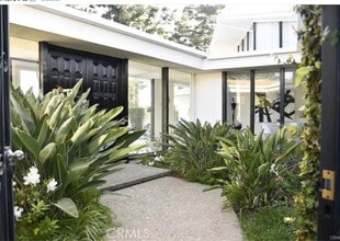 Building Photo - 8026 Okean Terrace