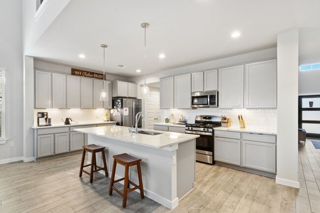 Building Photo - 8114 Vida Costa Dr