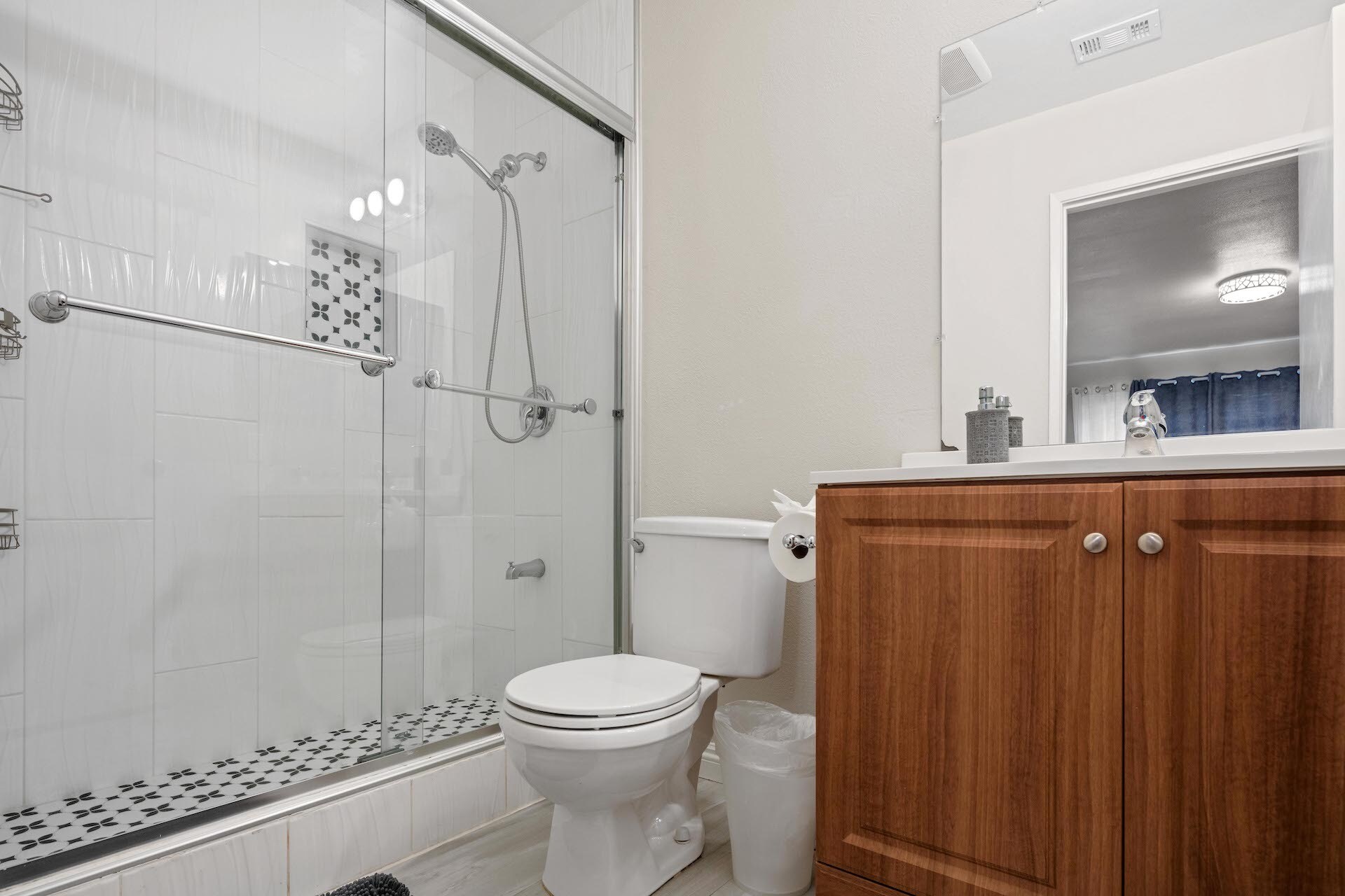 Building Photo - 25435 Via Pacifica