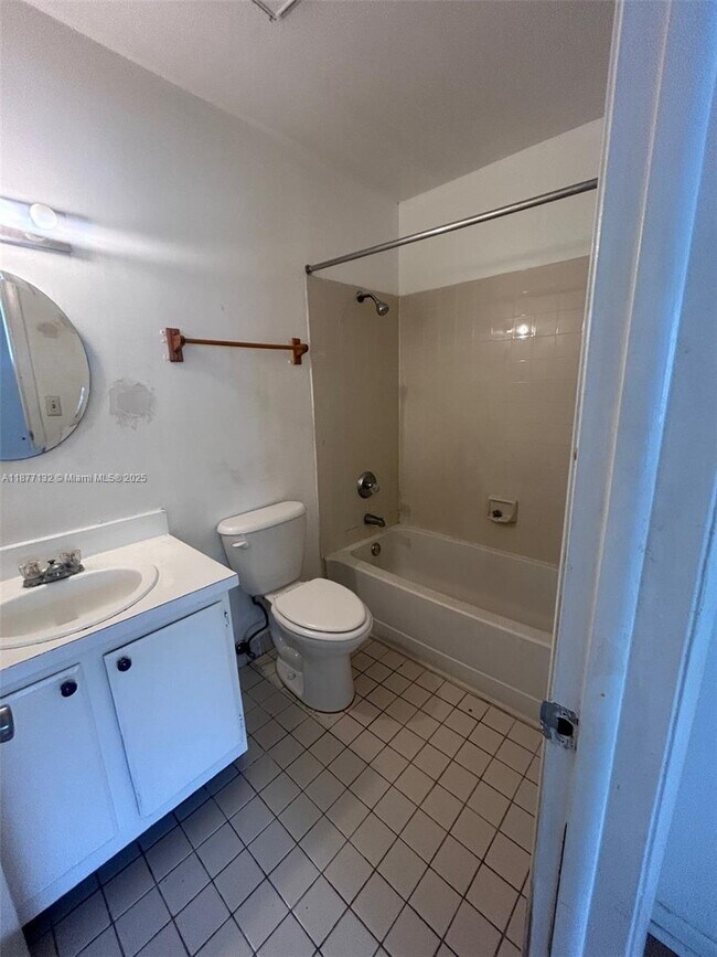 Building Photo - 7427 SW 152nd Ave