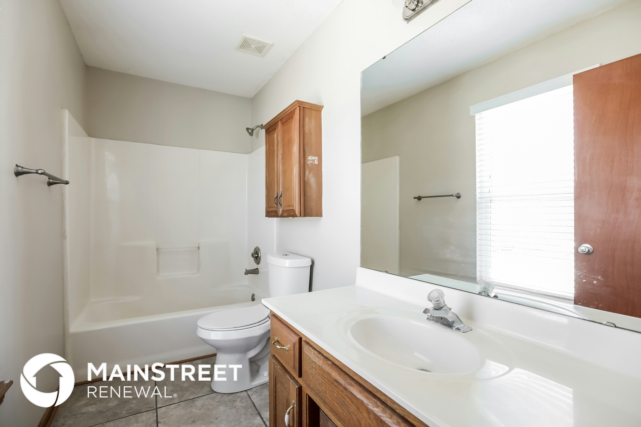 Building Photo - 205 N Walker Dr