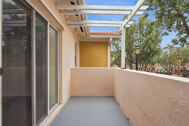 Building Photo - 406 W Santa Catalina Cir