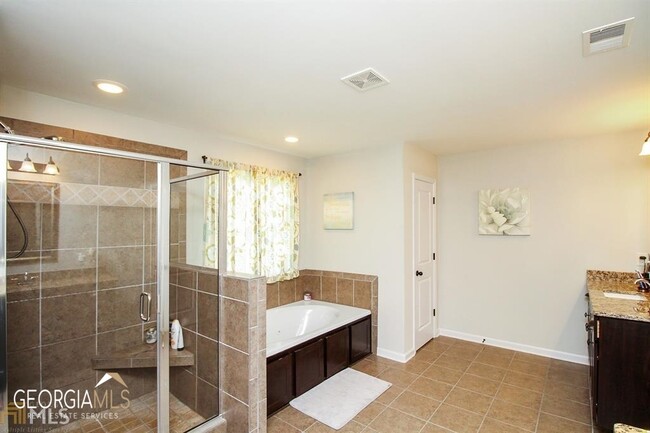 Building Photo - 345 Cliffhaven Cir