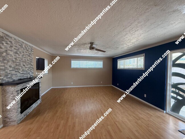 Building Photo - 2108 Muriel St NE