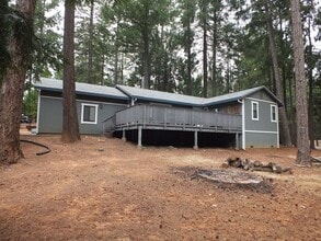 Building Photo - 5680 Azalea Cir