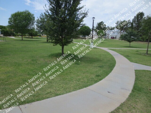 Building Photo - 3435 W Frankfurt Dr