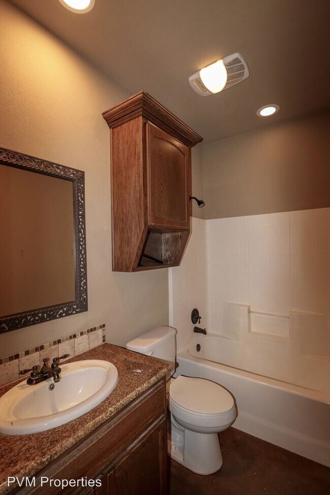 Building Photo - 3 br, 2 bath House - 3021 Silver Saddle
