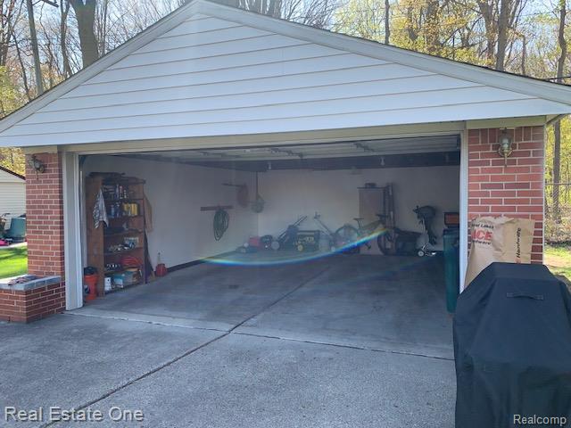 Building Photo - 3921 Custer Ave