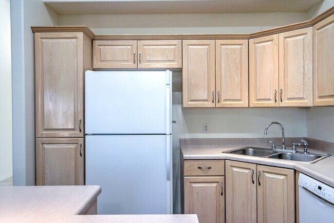 Building Photo - Home in Green Springs Golf Course Communit...