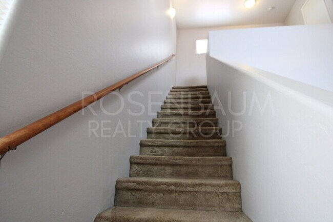 Building Photo - 15237 S Moon Valley Rd