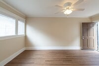 Building Photo - 1460 Gaviota Ave