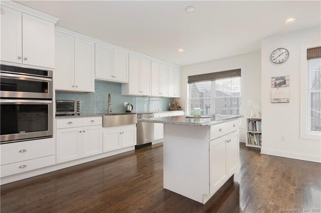 Building Photo - 312 Copper Square Dr