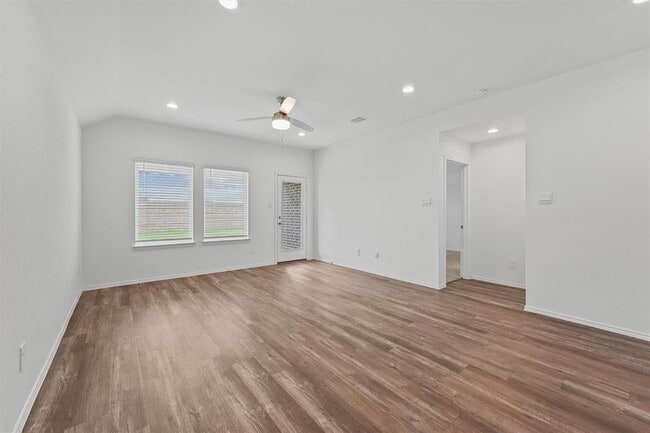 Building Photo - 5068 Pismo Ray Dr
