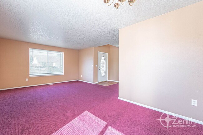 Building Photo - 15501 NE 88th St