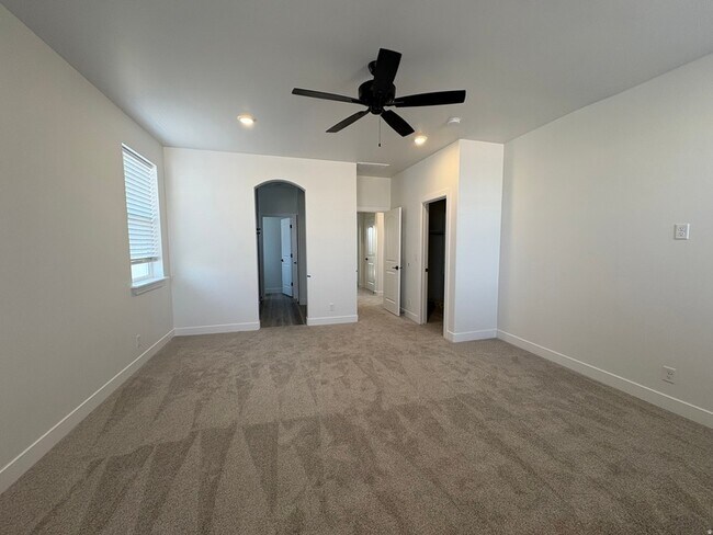 Building Photo - 6134 Red Sand Ln