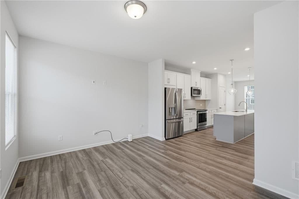 Building Photo - 1422 Creekside Cir NW