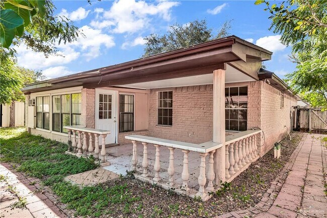 Building Photo - 29 Martin Ave