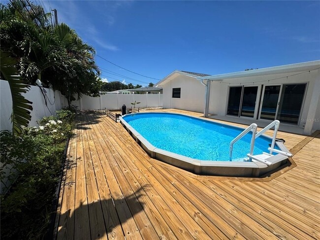 Building Photo - 13940 Antigua Dr