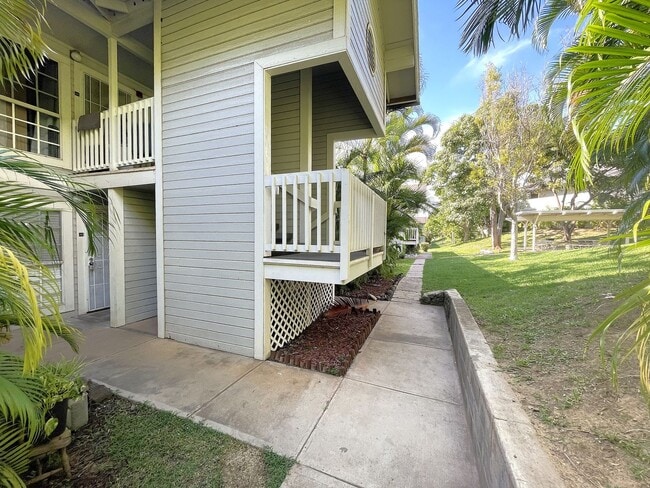 Building Photo - Updated 2-Bedroom Condo in Prime South Kihei Location in Keonekai Villages