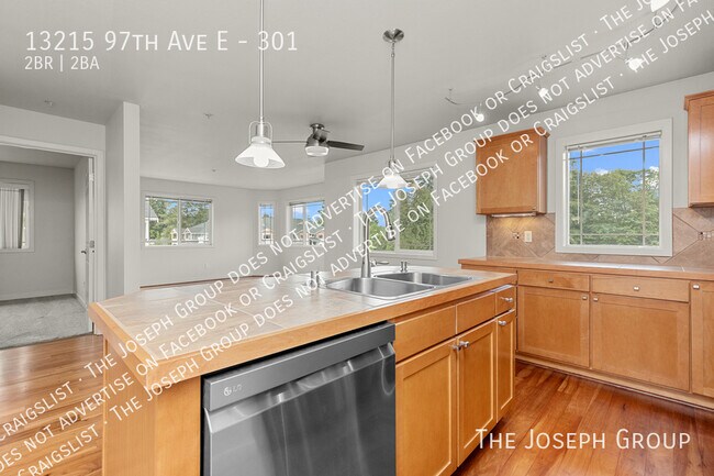 Building Photo - 13215 97th Ave E