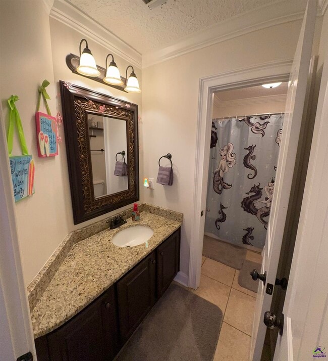 Building Photo - 305 Taylor Elaine Dr