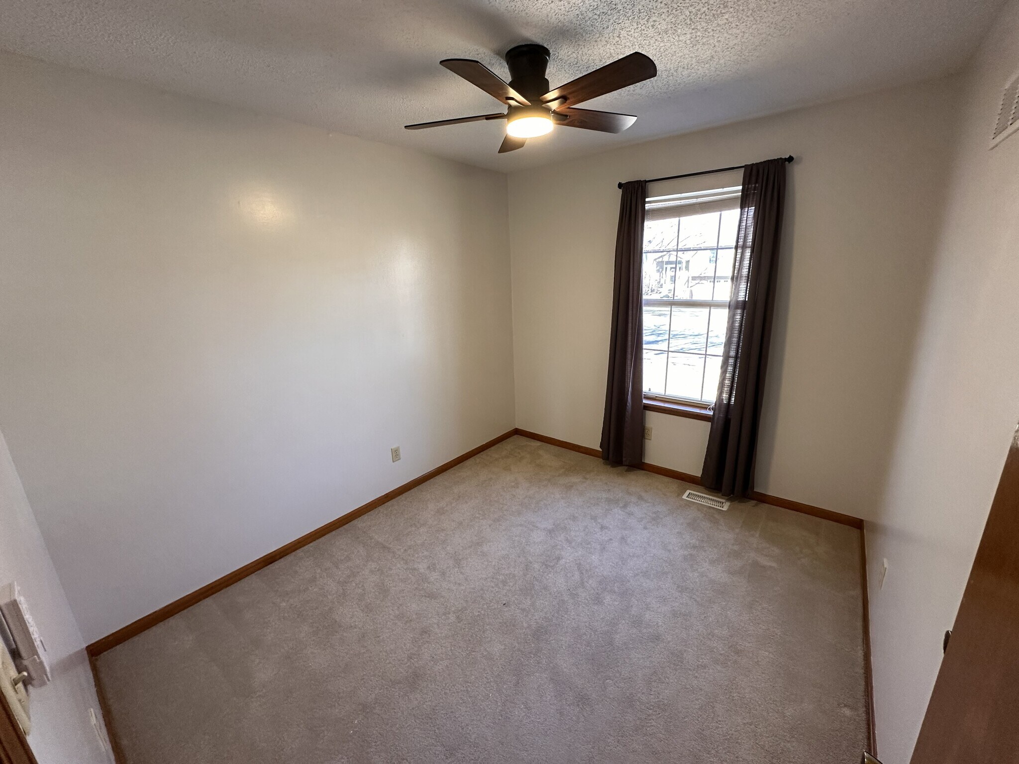 Building Photo - 15209 W 91st Pl