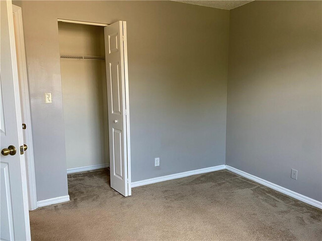 Building Photo - 8549 W Southgate Shores Cir