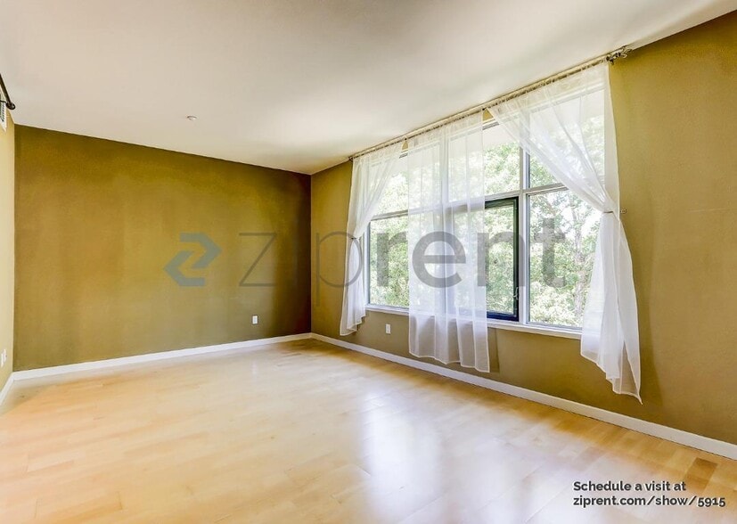 Building Photo - 403 Liquid Sugar Dr