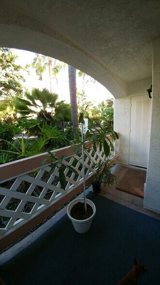 Building Photo - 9459 Fairgrove Ln