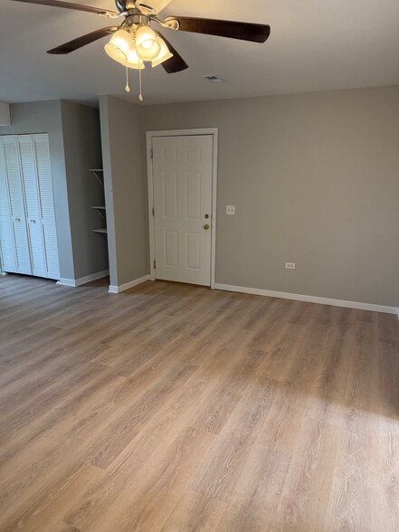 Building Photo - 101 E Bannon St