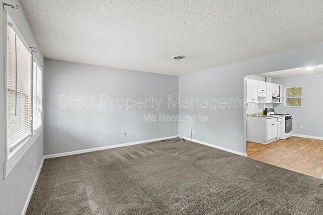 Building Photo - 6501 Raymond Dr