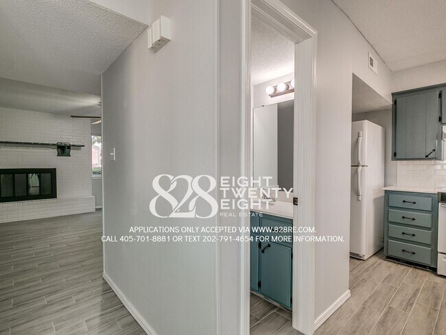 Building Photo - *AVAILABLE NOW!* Spacious 3 Bed/2.5 Bath Condo in East Norman!