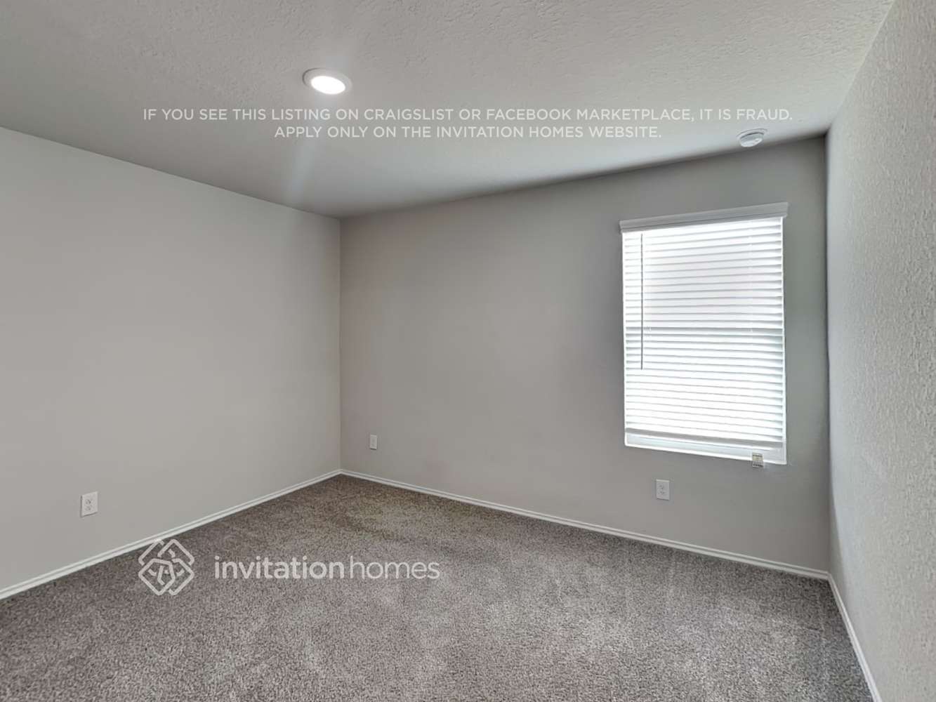 Building Photo - 3238 Kornberg Dr