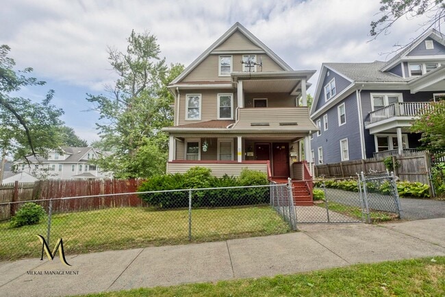 Primary Photo - 98-100-100 Prospect St