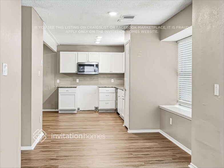 Building Photo - 1111 Brewer Dr