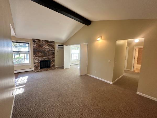 Building Photo - 942 Westbrooke Way