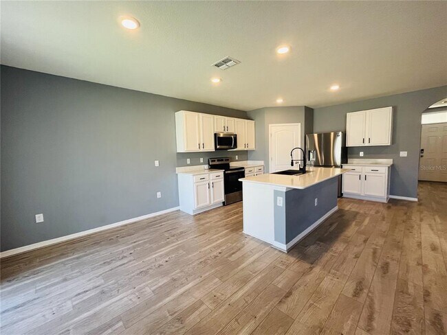 Building Photo - 507 Auburn Grove Terrace