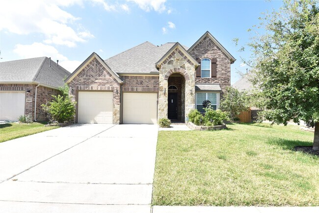 Building Photo - 14615 Birchwood Falls Trail