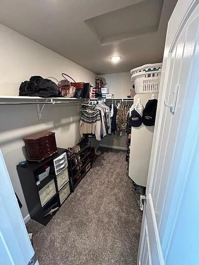 Building Photo - 3 Bed | 2.5 Bath | A/C | Fenced Yard | Near Military Bases