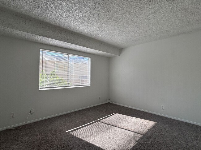 Building Photo - Charming Two-Story Townhouse with Fresh Updates & Prime Location