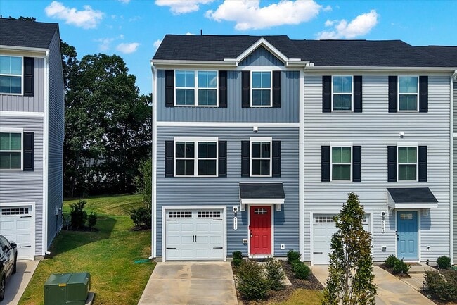 Building Photo - 5941 River Landing Dr