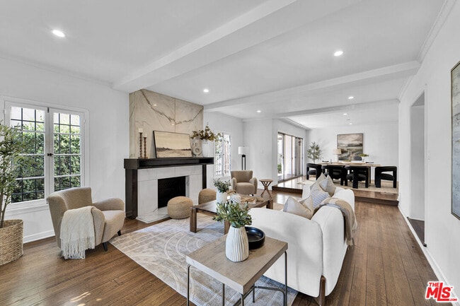 Building Photo - 203 S Detroit St