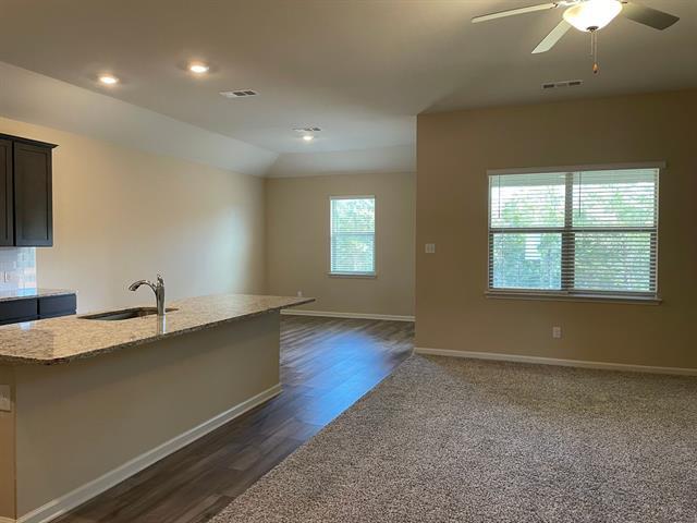 Building Photo - 2254 Cashmere Way