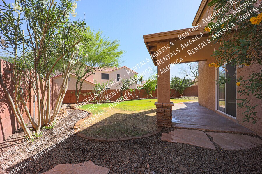 Building Photo - 15550 N Frank Lloyd Wright Blvd