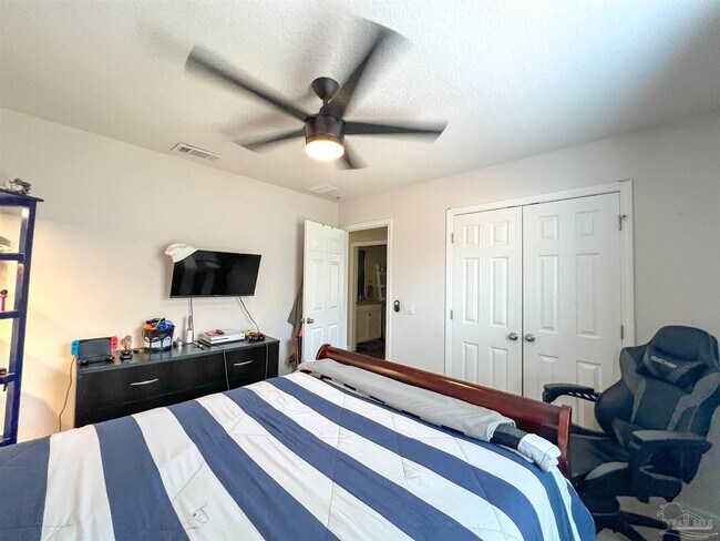 Building Photo - 3537 Conley Dr
