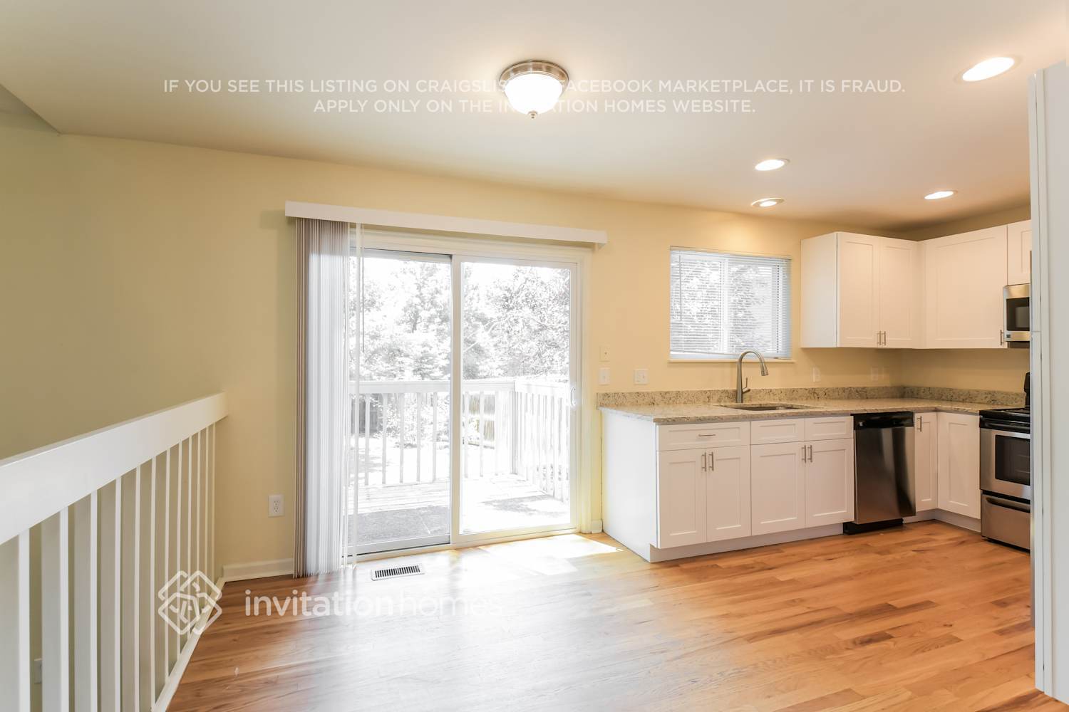 Building Photo - 12438 W 84th Dr
