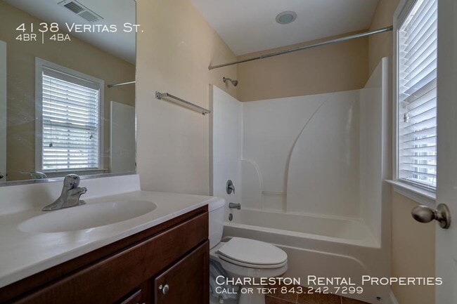Building Photo - 4138 Veritas St