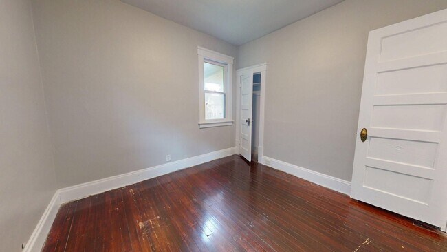 Building Photo - 3001 Denison Ave
